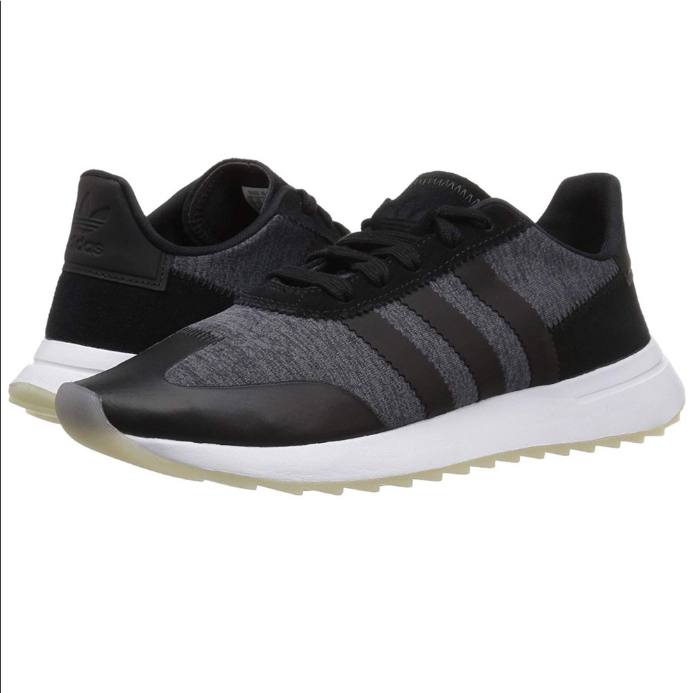 BRAND NEW in Box size women’s 8 Black/Grey Adidas